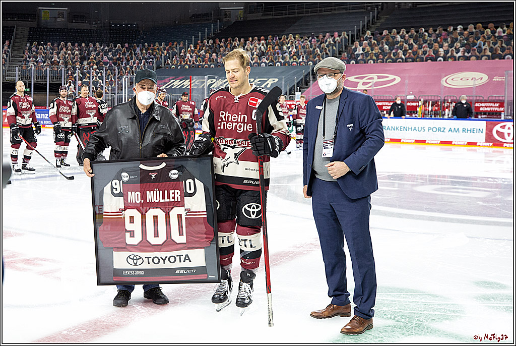 PENNY DEL;  Koelner Haie - Straubing Tigers; Koeln, 14.04.2021